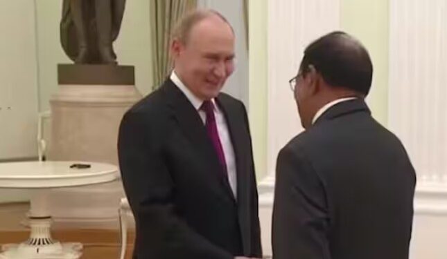 আমেৰিকাৰ সকীয়নিক অংগুষ্ঠ ভাৰতৰ; ৰাষ্ট্ৰপতি পুটিনক সাক্ষাৎ অজিত ডোভালৰ