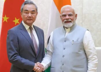 প্ৰধানমন্ত্ৰী নৰেন্দ্ৰ মোদীক সাক্ষাৎ চীনৰ বৈদেশিক মন্ত্ৰীৰ