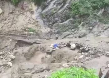 জম্মু-কাশ্মীৰত ভয়ংকৰ ডাৱৰ বিস্ফোৰণ; ১২ জনৰ সৈতে ঘটিল শোকাৱহ ঘটনা