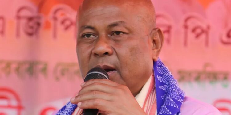 হেলিকপ্টাৰত তেল ভৰাবলৈ ক’ত টকা পালে হাগ্ৰামা মহিলাৰীয়ে? সকলো ক’লে সাংবাদিকৰ আগত…