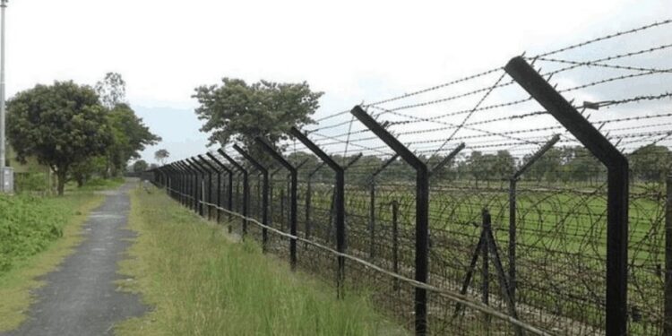 ভাৰত-বাংলদেশ সীমান্তৰ পৰা ৯ জন সন্দেহজনক ৰহিংগিয়াক আটক অসম আৰক্ষীৰ