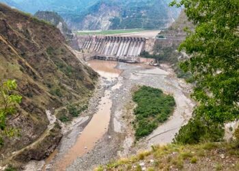 পাকিস্তানলৈ মোক্ষম আঘাত! ১২ লাখ লোকৰ পলায়ন অন্য স্থানলৈ…