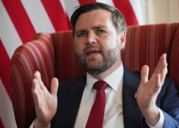 চীনৰ ওপৰত ট্ৰাম্পৰ শুল্ক বোমা! তথ্য প্ৰকাশ আমেৰিকাৰ উপ-ৰাষ্ট্ৰপতি জে ডি ভ্যান্সৰ