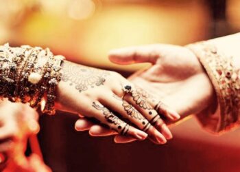 বিবাহৰ বাবে কৰিব লাগিব ধৰ্ম সলনি!প্ৰেমিকৰ দাবী শুনি প্ৰেমিকাই কৰিলে এই কাণ্ড…