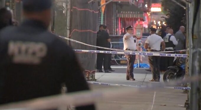 আমেৰিকাত ভয়ংকৰ ঘটনা, গু*লীচালনাত ৩ জনৰ প্ৰাণহানি, আহতৰ সংখ্যা ৮