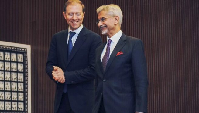 ট্ৰাম্পৰ শুল্ক ভাবুকিৰ মাজতে ভাৰত আৰু ৰাছিয়াৰ ডাঙৰ চুক্তি! তেল আৰু শক্তি সম্পদৰ যোগানৰ ওপৰত ডাঙৰ খেল…