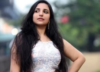 এগৰাকী নেতাৰ বিৰুদ্ধে গুৰুতৰ অভিযোগ অভিনেত্ৰীৰ, ক’লে- ‘তেওঁ নাকচ কৰাৰ পিছতো মোক আপত্তিজনক বাৰ্তা প্ৰেৰণ কৰিছিল…’