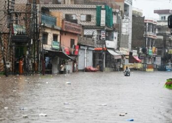 প্ৰচণ্ড বৰষুণৰ পিছত জম্মুৰ বহু ঠাইত বান সদৃশ পৰিস্থিতি, উদ্ধাৰ অভিযান অব্যাহত