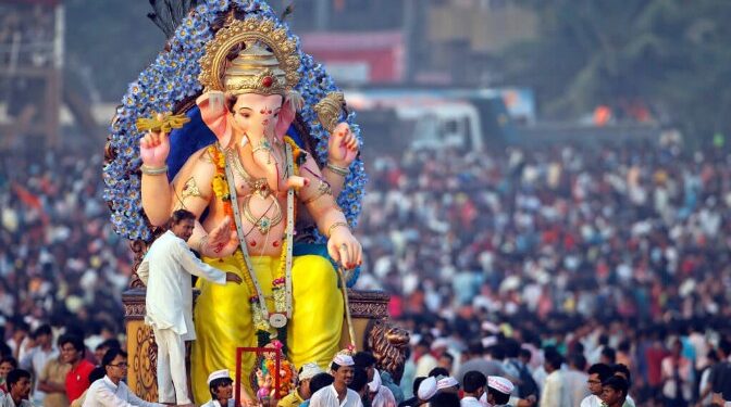 গণেশ চতুৰ্থী কিয় পালন কৰা হয়? জানক এই উৎসৱ পালনৰ আঁৰৰ কিছু কাহিনী…