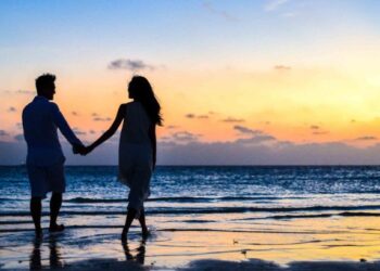 এগৰাকী মহিলাই নিজৰ ইচ্ছা অনুসৰি বিবাহিত পুৰুষৰ সৈতে লিভ ইনত থাকিব পাৰে! উচ্চ ন্যায়ালয়ে কয়- ‘এনে কোনো আইন নাই…’