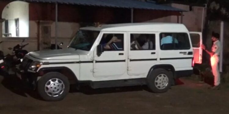 চাকৰিৰ প্ৰলোভন দি অপহৰণ কৰি যুৱতীৰ সৈতে অপকৰ্ম, অভিযান অব্যাহত