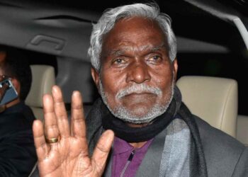 ঝাৰখণ্ডৰ প্ৰাক্তন মুখ্যমন্ত্ৰী চম্পাই ছোৰনক গৃহবন্দী