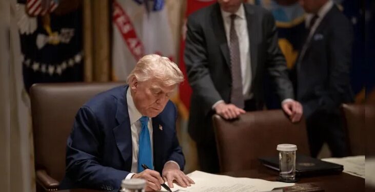 ৰাছিয়াৰ সৈতে ব্যৱসায়িক সম্পৰ্কত ক্ষুন্ন ট্ৰাম্প; ভাৰতৰ ওপৰত অতিৰিক্ত ২৫ শতাংশ শুল্ক