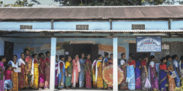 কাৰ হাতলৈ যাব বড়োভূমিৰ শাসন? জানক কোন ঠাইত কোনটো দলৰ অগ্ৰগতি…