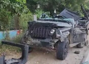 ৰাষ্ট্ৰীয় ঘাইপথত বাগৰিল থাৰ বাহন; থিতাতে ৫ জন লোকৰ মৃত্যু