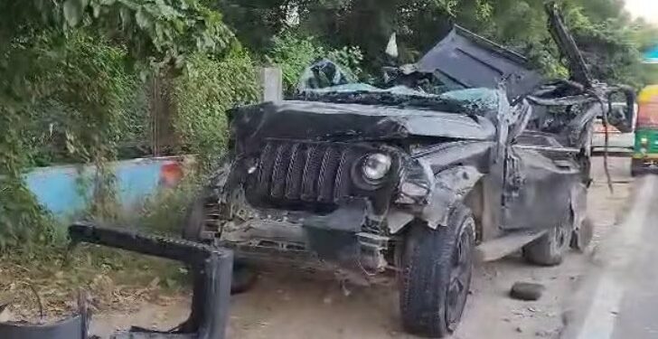 ৰাষ্ট্ৰীয় ঘাইপথত বাগৰিল থাৰ বাহন; থিতাতে ৫ জন লোকৰ মৃত্যু