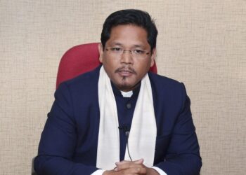 মন্ত্ৰীসভাৰ ৰদবদলৰ পূৰ্বে মেঘালয়ৰ ৮ গৰাকী মন্ত্ৰীৰ পদত্যাগ