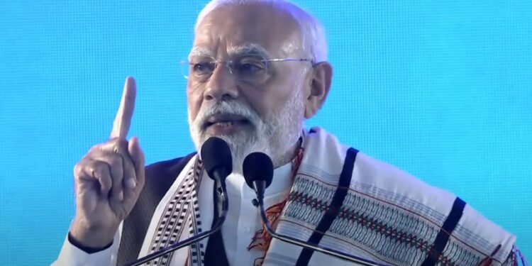 ‘মই আপোনালোকৰ লগত আছো…’, মণিপুৰবাসীক প্ৰতিশ্ৰুতি প্ৰধানমন্ত্ৰী নৰেন্দ্ৰ মোদীৰ