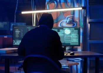 মুম্বাইৰ এখন হাস্পতাল বোমাৰে উৰুৱাই দিয়াৰ ভাবুকি