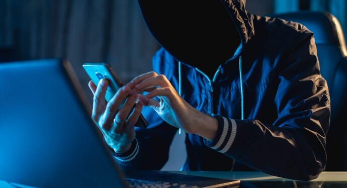 চাইবাৰ অপৰাধীৰ নতুন হাই-টেক কৌশল, নিৰ্মলা সীতাৰমনৰ ভুৱা ভিডিঅ’ৰ জৰিয়তে ৬৬ লাখ প্ৰৱঞ্চনা