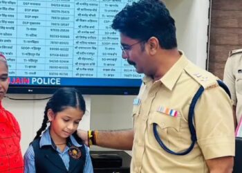 ৮ বছৰীয়া কিশোৰী হ’ল আৰক্ষী বিভাগত কনিষ্টবল, এছ পিয়ে প্ৰদান কৰিলে নিযুক্তি পত্ৰ