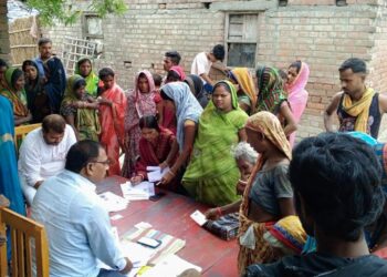 ষড়যন্ত্ৰ! হিন্দুৰ ঘৰত মুছলমান ভোটাৰৰ নাম দেখি ক্ষুব্ধ গাঁওবাসী, নিৰ্বাচন বৰ্জনৰ ভাবুকি…