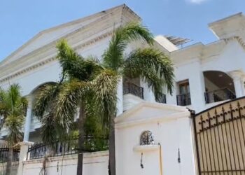 বুলড’জাৰ চলিব এইগৰাকী প্ৰাক্তন মুছলমান ক্ৰিকেটাৰৰ গৃহত! ১৩ বছৰীয়া পুৰণি গোচৰত মুখথেকেচা…