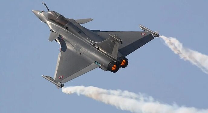 দেশৰ আটাইতকৈ ডাঙৰ প্ৰতিৰক্ষা চুক্তি! আকৌ নিৰ্মাণ হ’ব ১১৪খন ৰাফেল যুদ্ধ বিমান…