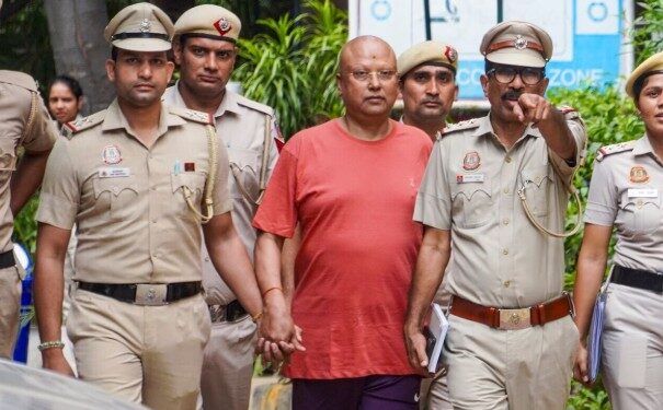 মহিলাৰ সৈতে অপকৰ্মৰ অভিযোগত অভিযুক্ত স্বয়ম্ভূ বাবা, ৫ দিনৰ আৰক্ষী জিম্মালৈ প্ৰেৰণ