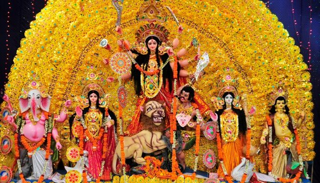 মহাসপ্তমীত কিয় দেৱীৰ কালৰাত্ৰি ৰূপক পূজা কৰা হয়? কালৰাত্ৰি পূজাৰ বিষয়ে সবিশেষ জানো আহক…