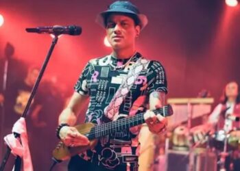 জুবিন গাৰ্গৰ বিয়োগত শোকস্তব্ধ বলীউড; কেইবাগৰাকীও তাৰকাৰ শোকপ্ৰকাশ