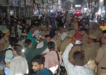 কানপুৰত ৰখাই থোৱা স্কুটীত ভয়ংকৰ বিস্ফোৰণ; মহিলাসহ ৮ গৰাকী লোক আহত