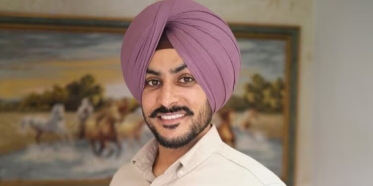 অৱশেষত নিয়তিৰ ওচৰত হাৰ মানিলে এইগৰাকী জনপ্ৰিয় কণ্ঠশিল্পীয়ে