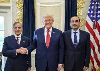 ট্ৰাম্পৰ ‘গাজা পৰিকল্পনা’ত পাকিস্তানৰ ইউ টাৰ্ণ! শ্বাহবাজ-মুনীৰে কৰিব নেকি বিশ্বাসঘাতকতা?