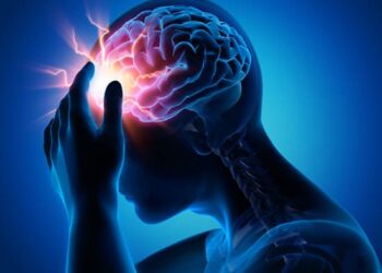 মাইগ্ৰেইন কিয় হয়, ইয়াৰ প্ৰাৰম্ভিক লক্ষণসমূহ কি কি?