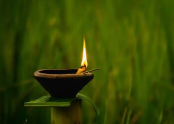 আজি কাতি বিহু: ঘৰে-ঘৰে তুলসীৰ তলত জ্বলিব চাকি, শস্যৰ শ্ৰীবৃদ্ধি কামনা প্ৰতিজন চহাৰ…