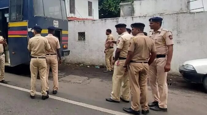 বাংলাদেশী অনুপ্ৰৱেশকাৰীৰ বিৰুদ্ধে আৰক্ষীয়ে কঠোৰ ব্যৱস্থা; ১০ জন গ্ৰেপ্তাৰ