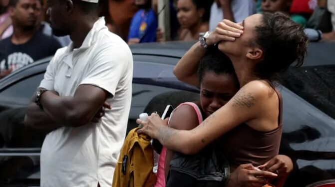 ব্ৰাজিলত আৰক্ষীৰ সৰ্ববৃহৎ অভিযান, ৰিঅ’ ডি জেনেইৰ’ত ১৩০ জনতকৈ অধিক লোকৰ প্ৰাণহানি