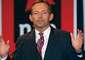 অহা চাৰি-পাঁচ দশকত বিশ্বক নেতৃত্ব দিব ভাৰতৰ প্ৰধানমন্ত্ৰীয়ে : অষ্ট্ৰেলিয়াৰ প্ৰাক্তন প্ৰধানমন্ত্ৰী এবট