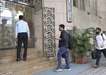 উদ্যোগপতি অনিল আম্বানীৰ বিৰুদ্ধে বৃহৎ ব্যৱস্থা ED ৰ, জব্দ ৩ হাজাৰ কোটি টকাৰো অধিক সম্পত্তি