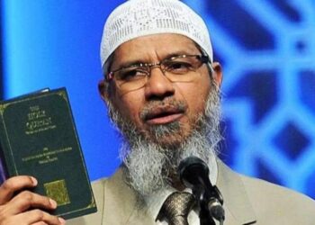 ঢাকা পোৱাৰ পূৰ্বে SHOCK! বাংলাদেশত জাকিৰ নাইকৰ বাবে NO ENTRY, ভাৰতৰ হেঁচাত  শিৰ নত বাংলাদেশ চৰকাৰৰ?