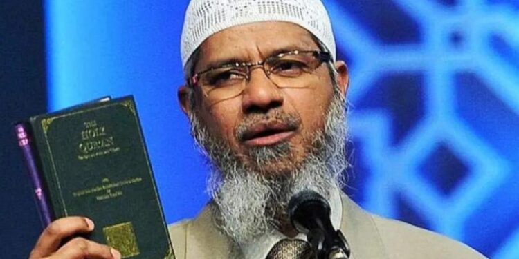 ঢাকা পোৱাৰ পূৰ্বে SHOCK! বাংলাদেশত জাকিৰ নাইকৰ বাবে NO ENTRY, ভাৰতৰ হেঁচাত শিৰ নত বাংলাদেশ চৰকাৰৰ?