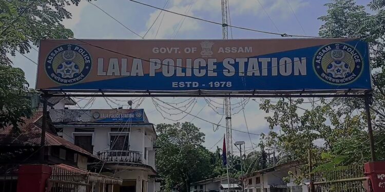 ঘৰত কোন নথকাৰ সময়ত কিশোৰীৰ সৈতে কুকৰ্ম কৰা ৬০ বছৰীয়া সমীৰণ নাথক গ্ৰেপ্তাৰ