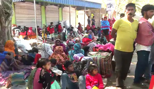 ৫০০ৰো অধিক অবৈধ প্ৰব্ৰজনকাৰীয়ে ভাৰত এৰিবলৈ বাধ্য! ক’লে- ‘ভয় লাগিছে…’