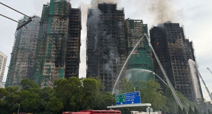 ৪৬০০ জনৰ বাসস্থান ধ্বংস, হংকঙত প্ৰায় ১০০ জনৰ মৃ*ত্যু*ৰ বাবে কোন দায়ী?