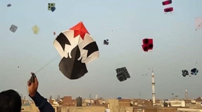 ২৫ বছৰৰ অন্তত এইখন দেশত দিলে চিলা উৰুওৱাৰ অনুমতি