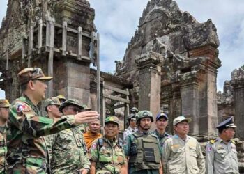 থাইলেণ্ড-কম্বোডিয়াৰ মাজত বিমান আক্ৰমণ, শিৱ মন্দিৰৰ সৈতে জড়িত ১১৮ বছৰীয়া সীমা বিবাদৰ কাৰণ…