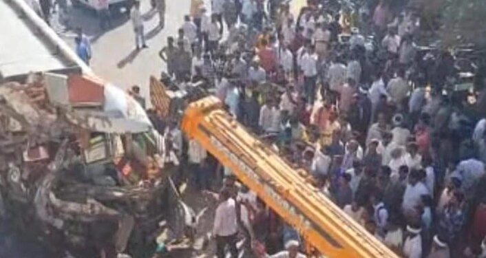 খাতু শ্যাম মন্দিৰলৈ যোৱা বাছ-মালবাহী ট্ৰাকৰ মুখামুখি সংঘৰ্ষ, ৩ জনৰ প্ৰাণহানি