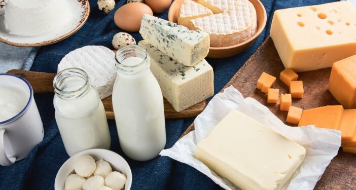 চৰ্বিযুক্ত গাখীৰ, ক্ৰীম, পনীৰো স্বাস্থ্যৰ বাবে হৈ উঠিব পাৰে নেকি ক্ষতিকাৰক?
