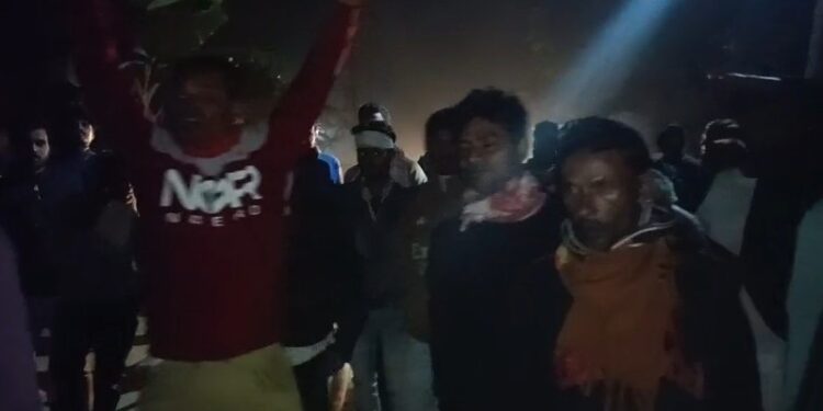 হিন্দু কিশোৰীৰ সৈতে অপকৰ্ম কৰিলে ৬০ বছৰীয়া আলেফ ভূঞাৰ, অঞ্চলজুৰি তীব্ৰ উত্তেজনা